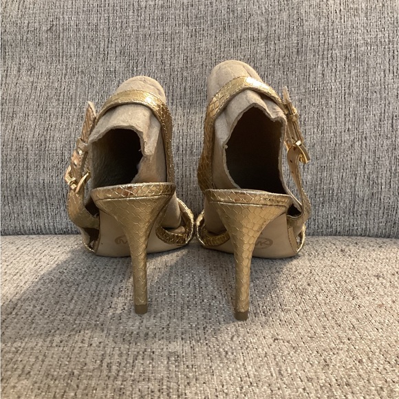Michael Kors Gold Heels-size 6 - Picture 9 of 13